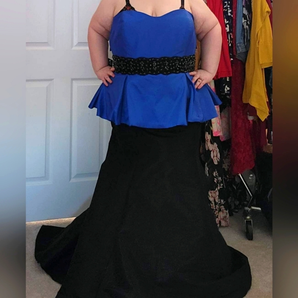 Designer Mac Duggal Mermaid Peplum Dress
